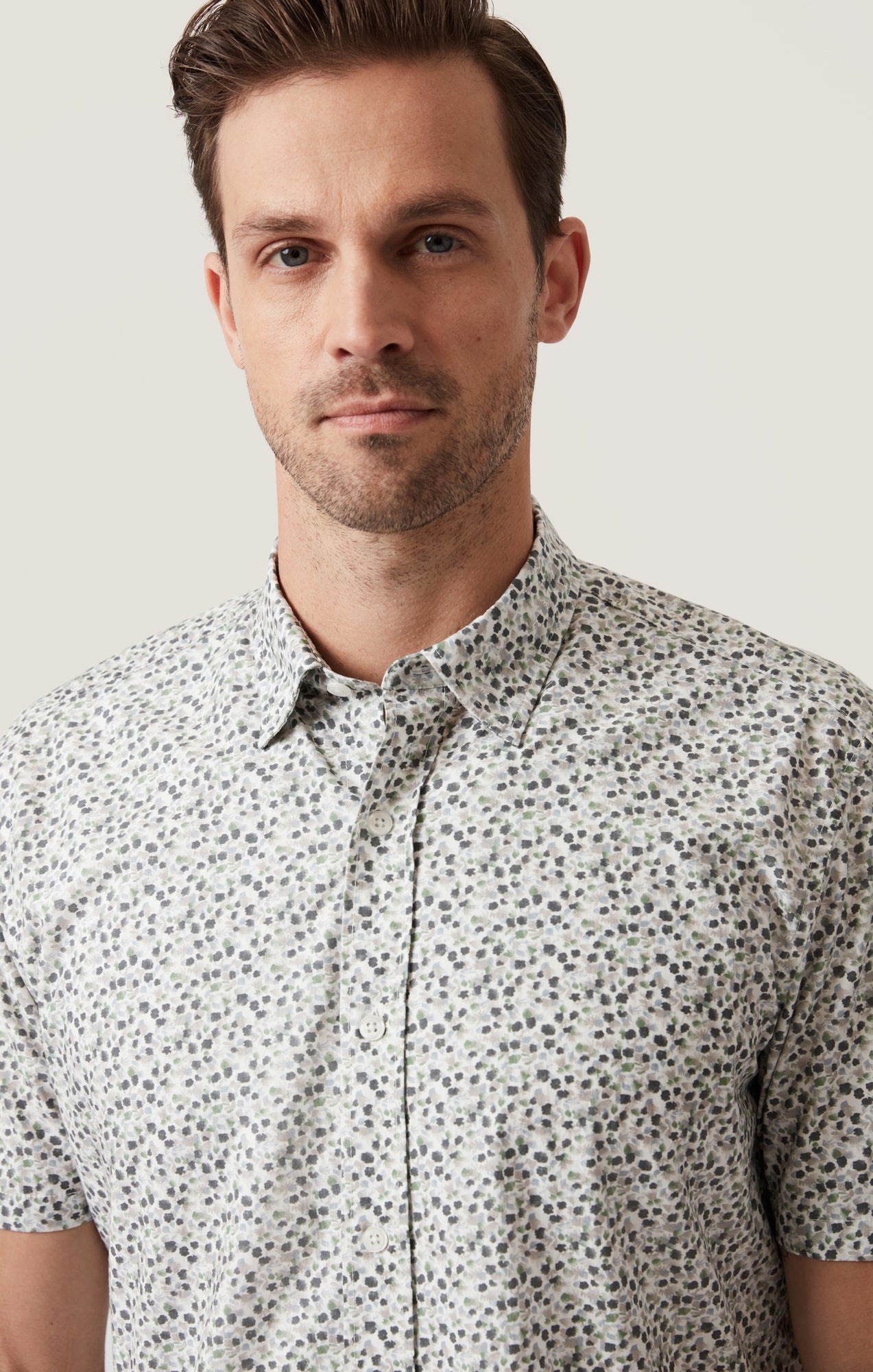 Grove Short Sleeve Shirt in Olive