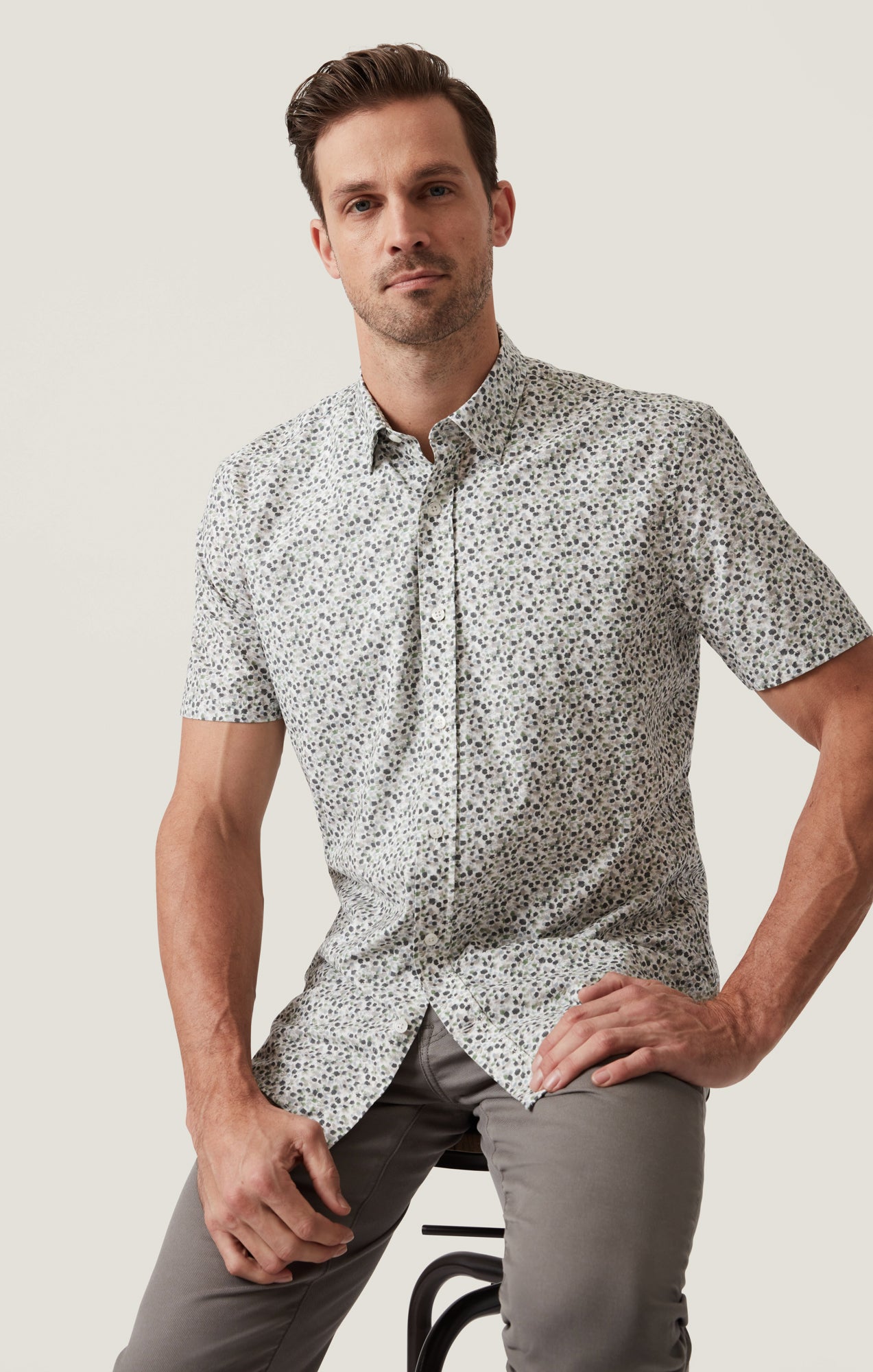 Grove Short Sleeve Shirt in Olive