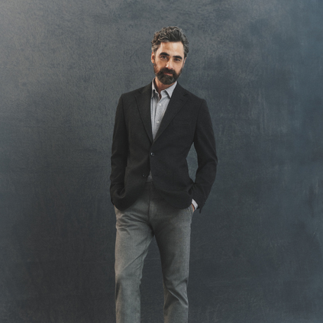 34 Heritage - Deconstructed V-Neck - Dark Navy main image 1