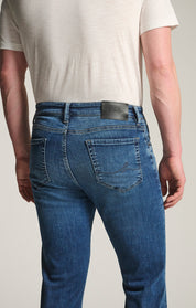 Courage Straight Leg Jeans in Used Brushed Organic Ultra