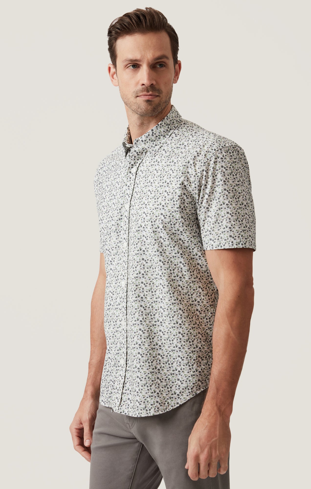 Grove Short Sleeve Shirt in Olive