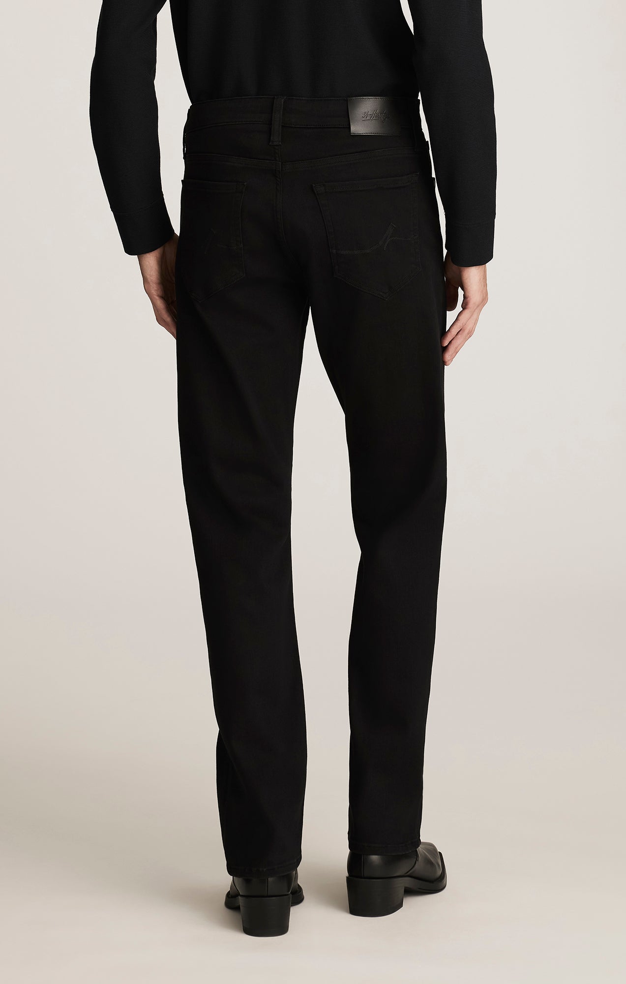Camino Relaxed Straight Jeans in Black Urban