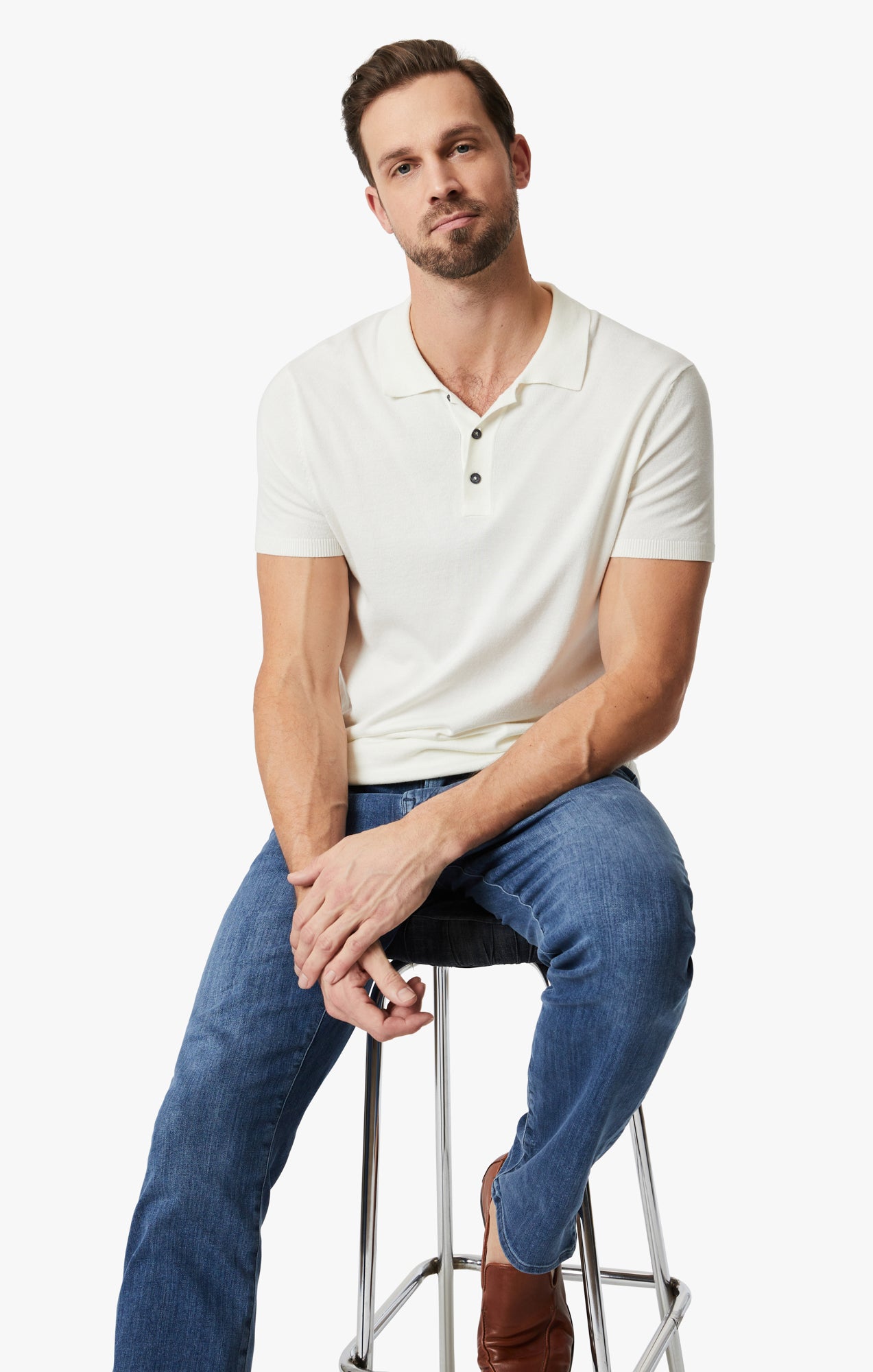 Charisma Relaxed Straight Jeans in Mid Urban