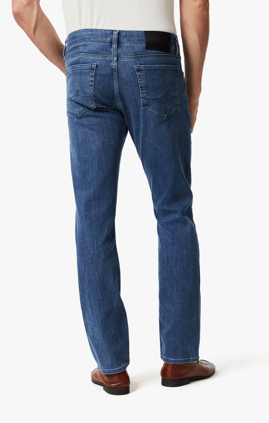 Charisma Relaxed Straight Jeans in Mid Urban