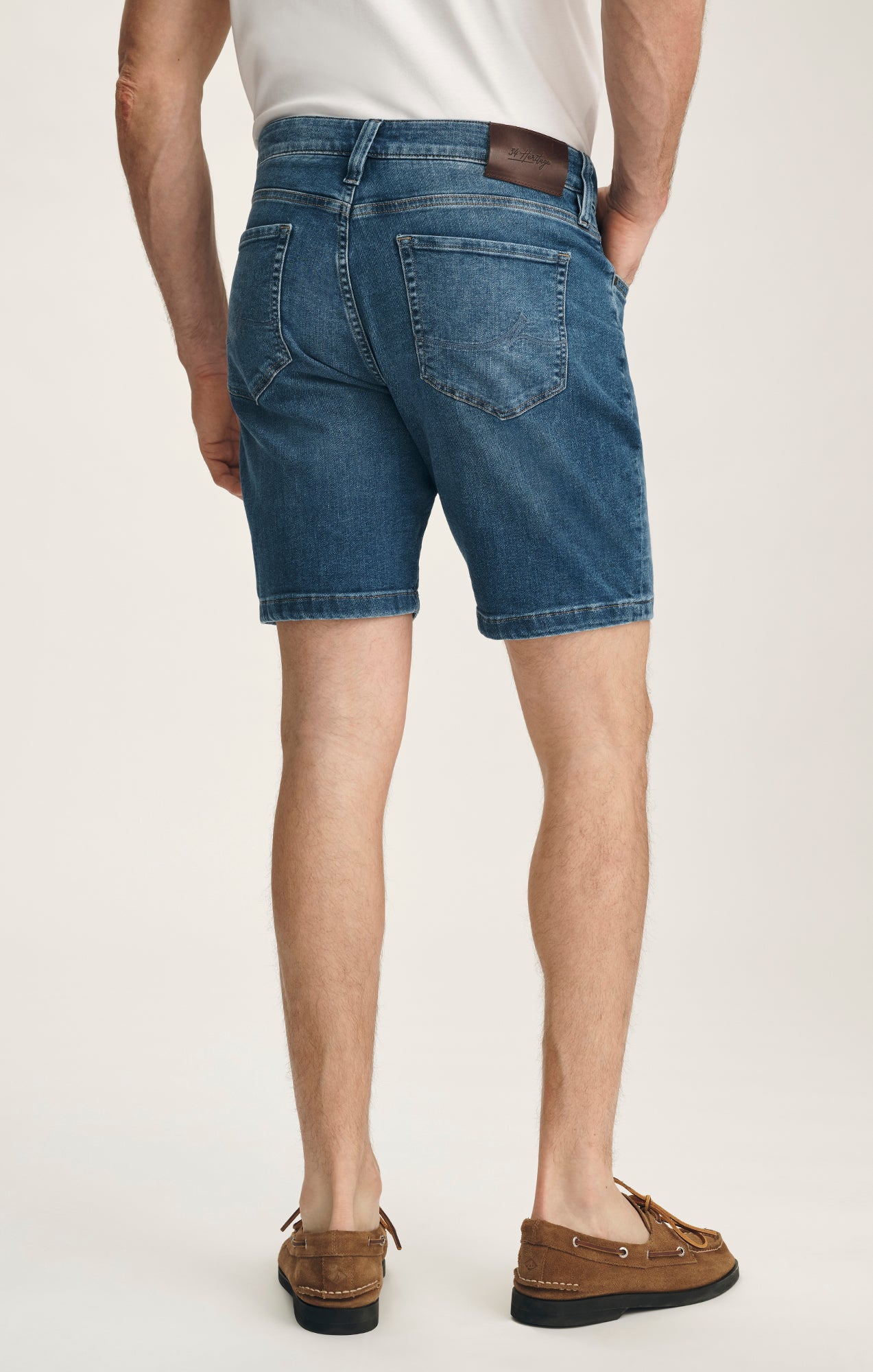 Aruba Shorts In Mid Brushed Aerodenim