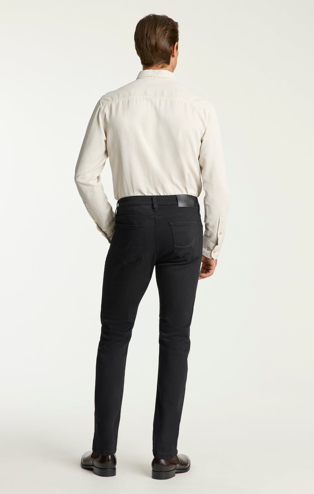 Courage Straight Leg Jeans In Black Urban