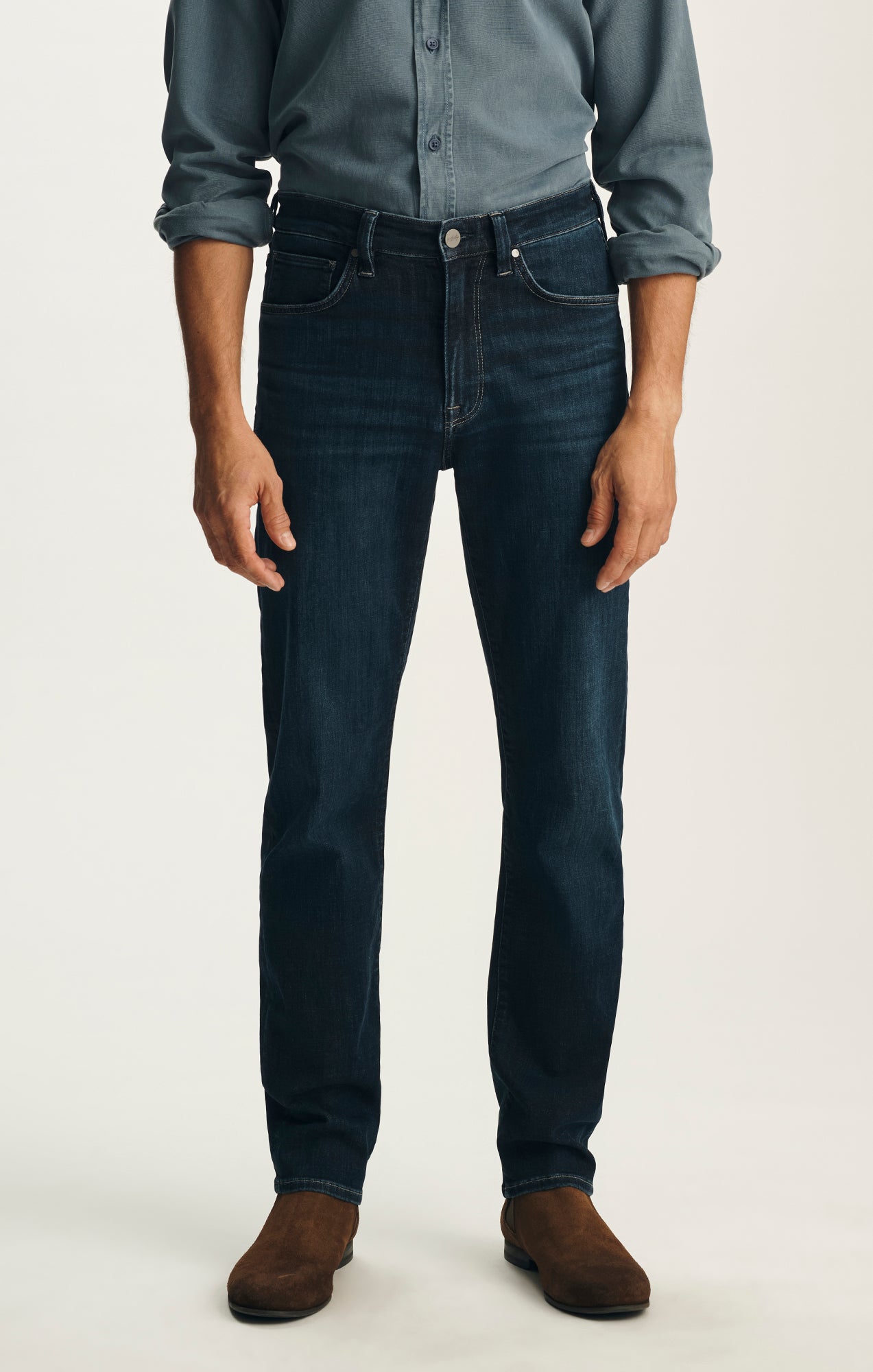 Courage Straight Leg Jeans in Rinse Brushed Organic Ultra