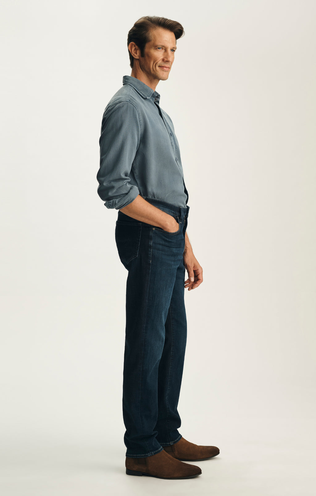 Courage Straight Leg Jeans in Rinse Brushed Organic Ultra