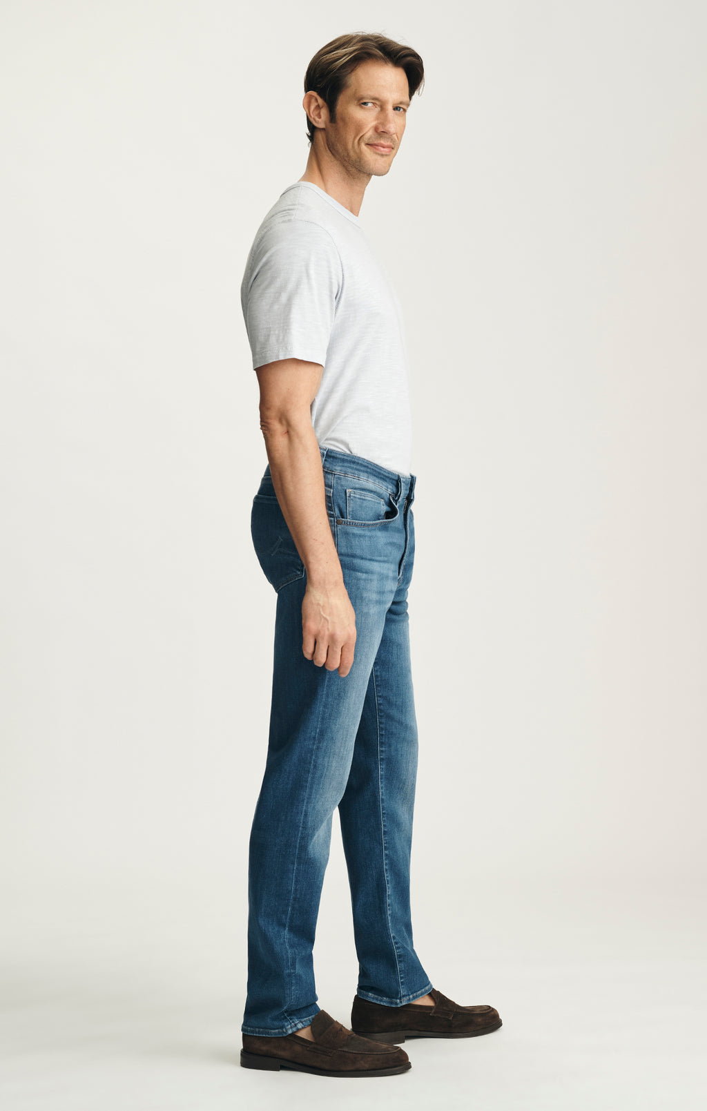 Courage Straight Leg Jeans in Mid Organic Ultra