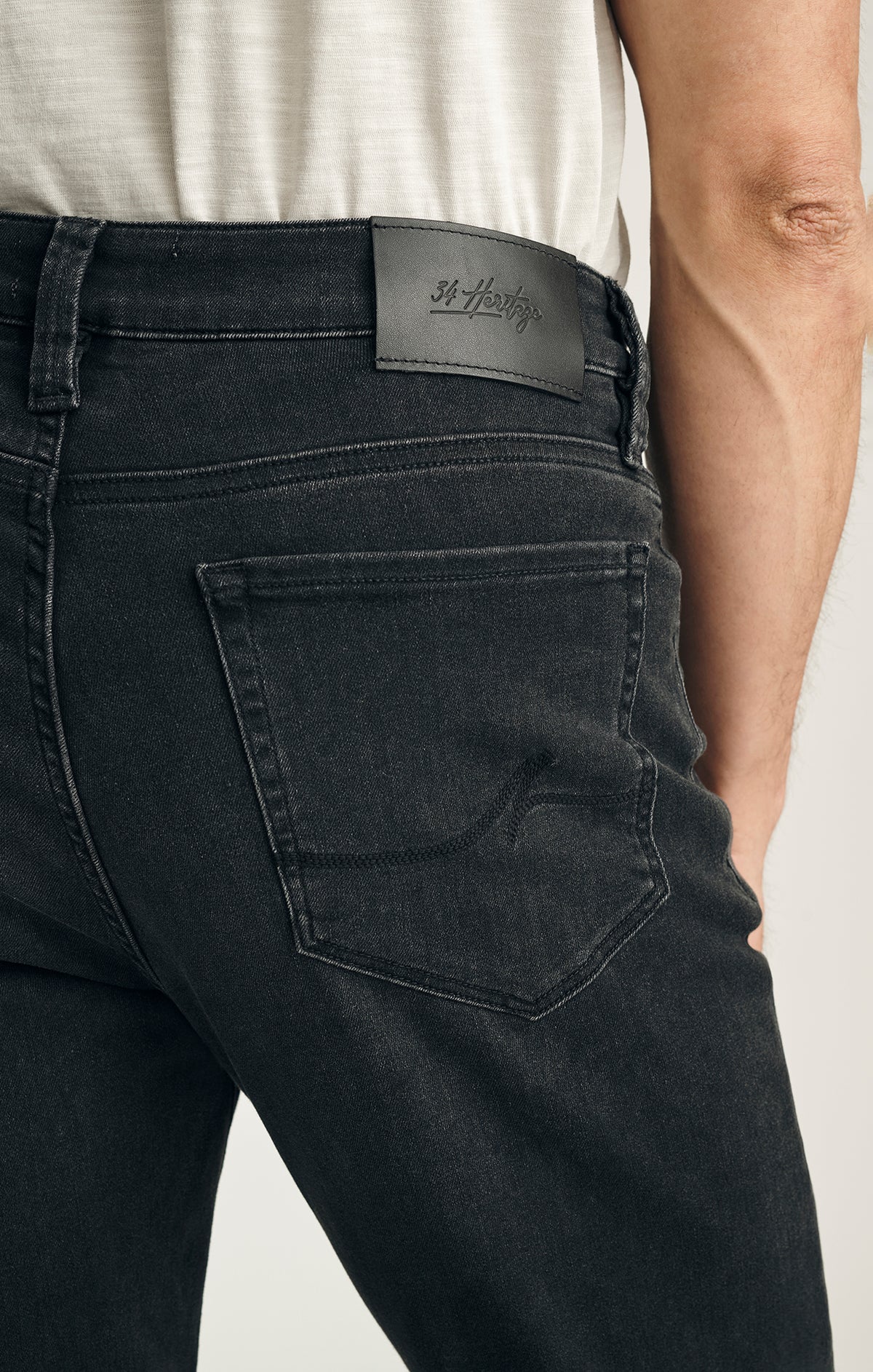 Courage Straight Leg Jeans in Smoke Organic Ultra