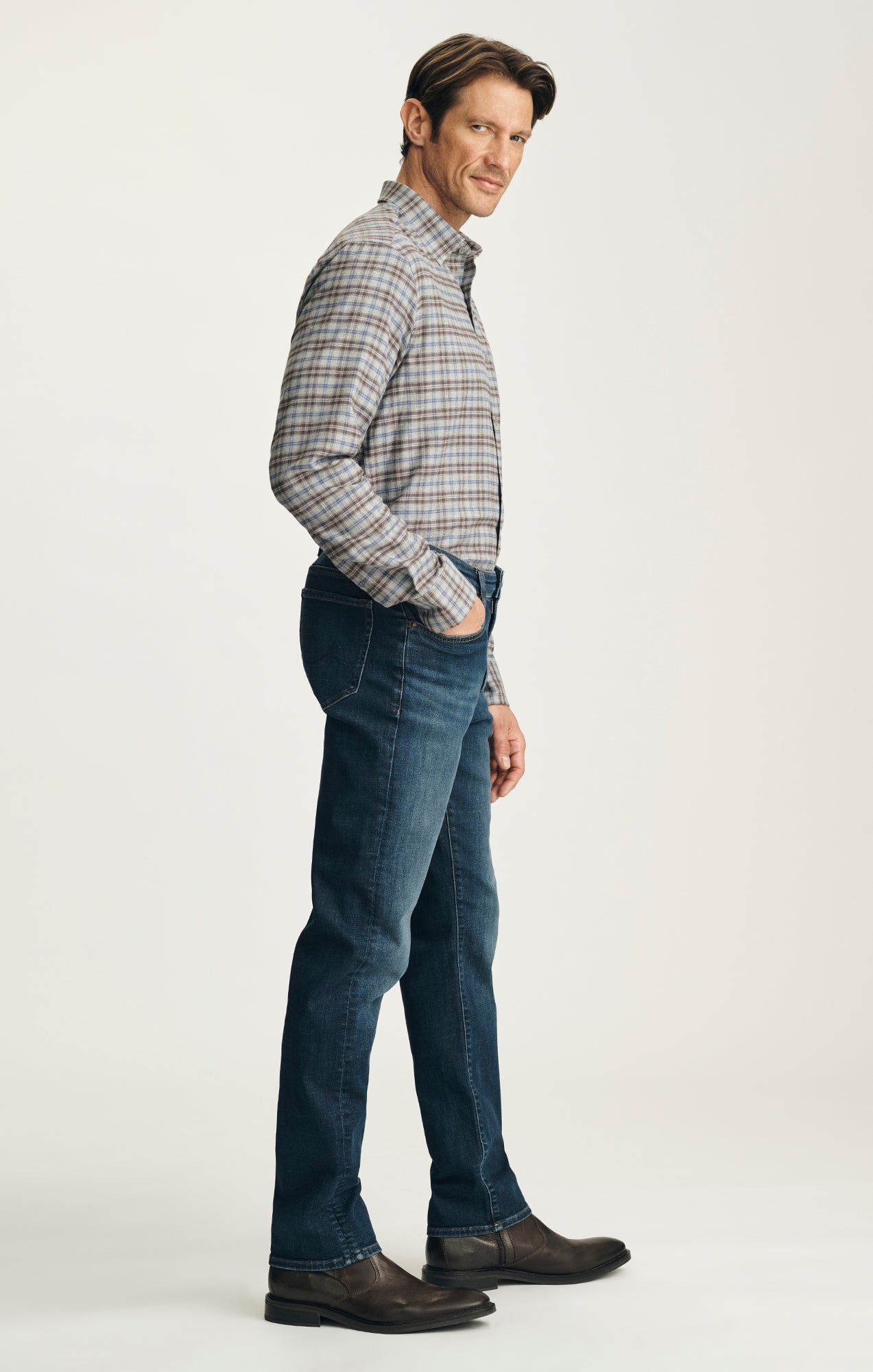 Courage Straight Leg Jeans in Dark Vintage