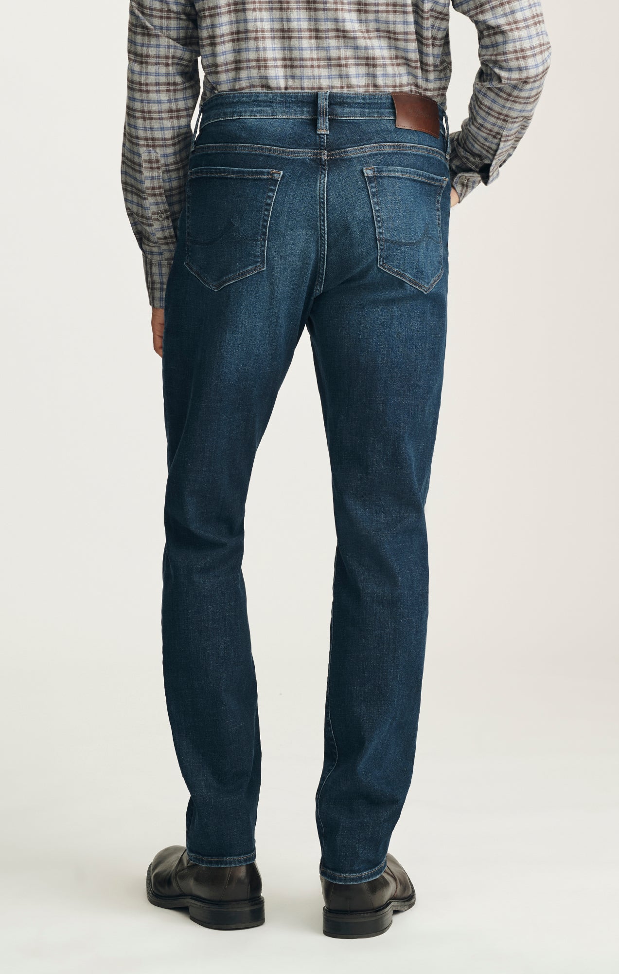 Courage Straight Leg Jeans in Dark Vintage