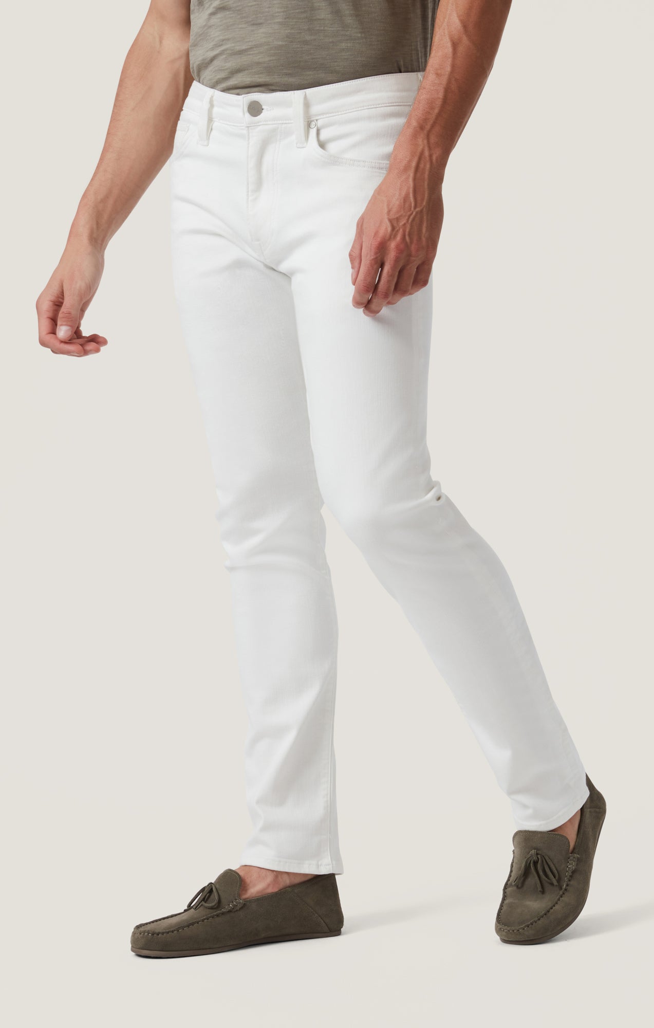 Cool Tapered Leg Jeans in White Urban