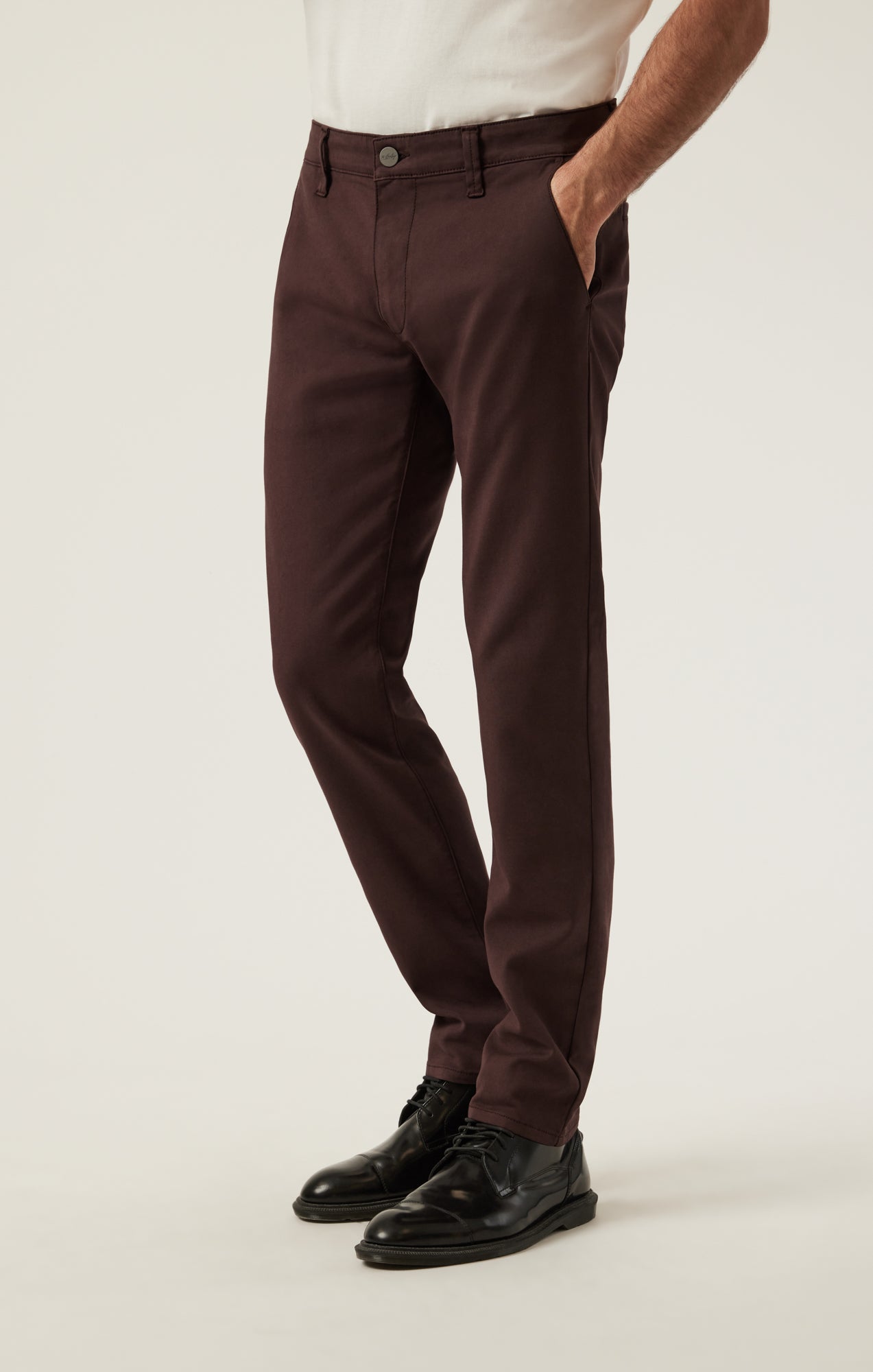 Verona Straight Leg Chino Pants In Burgundy High Flyer