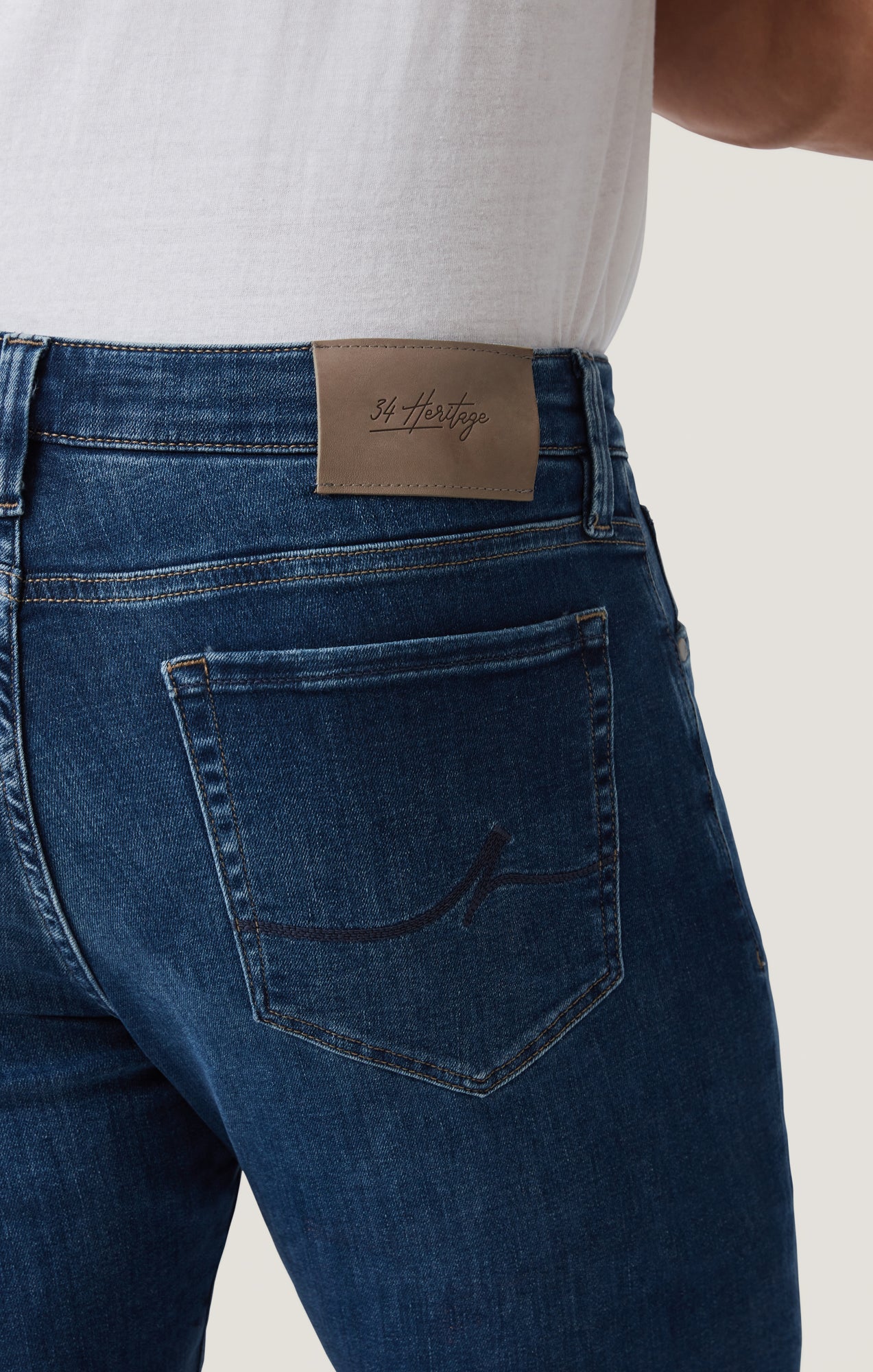 Cool Tapered Jeans in Dark Brushed Organic Ultra