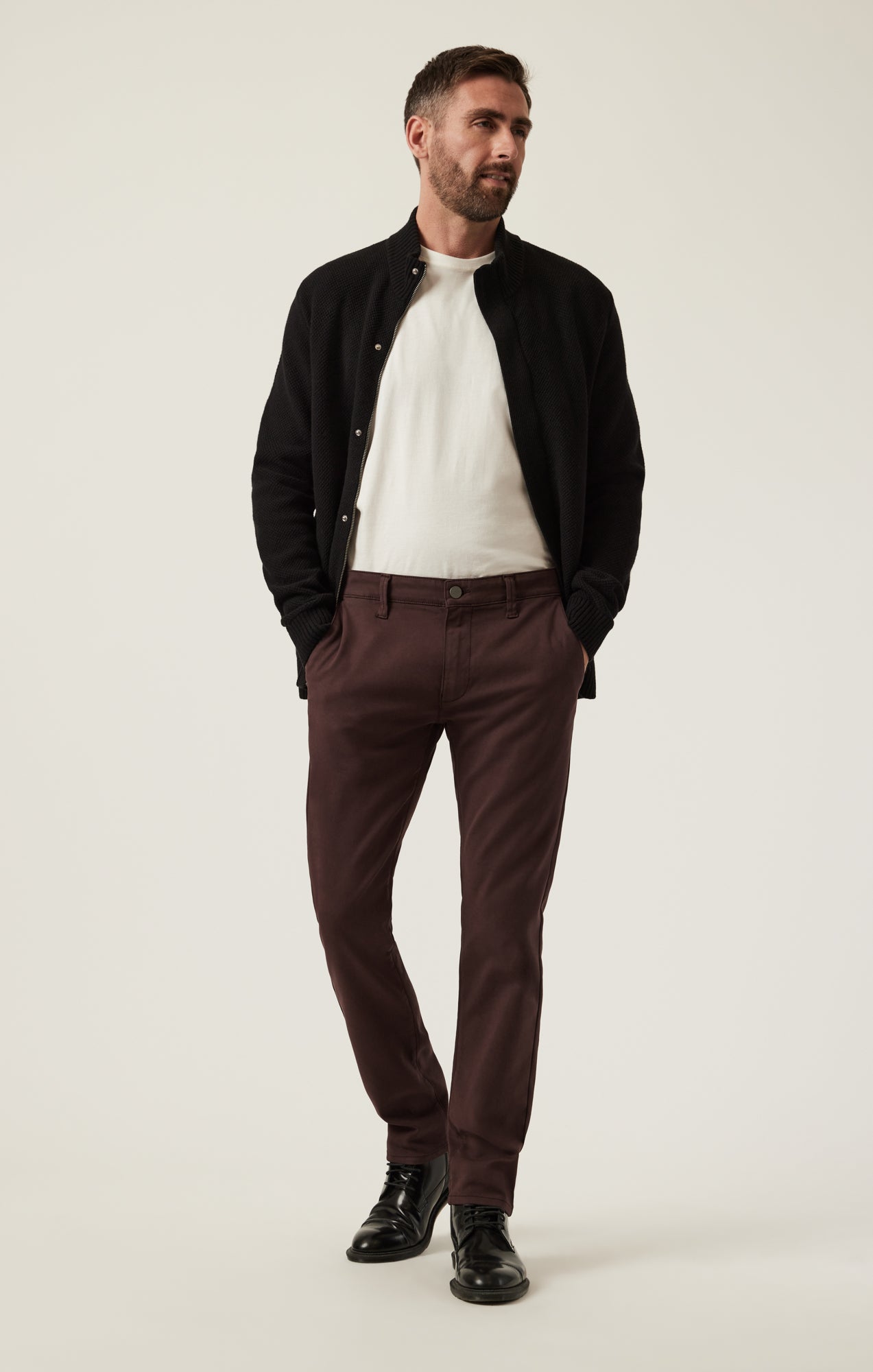 Verona Straight Leg Chino Pants In Burgundy High Flyer