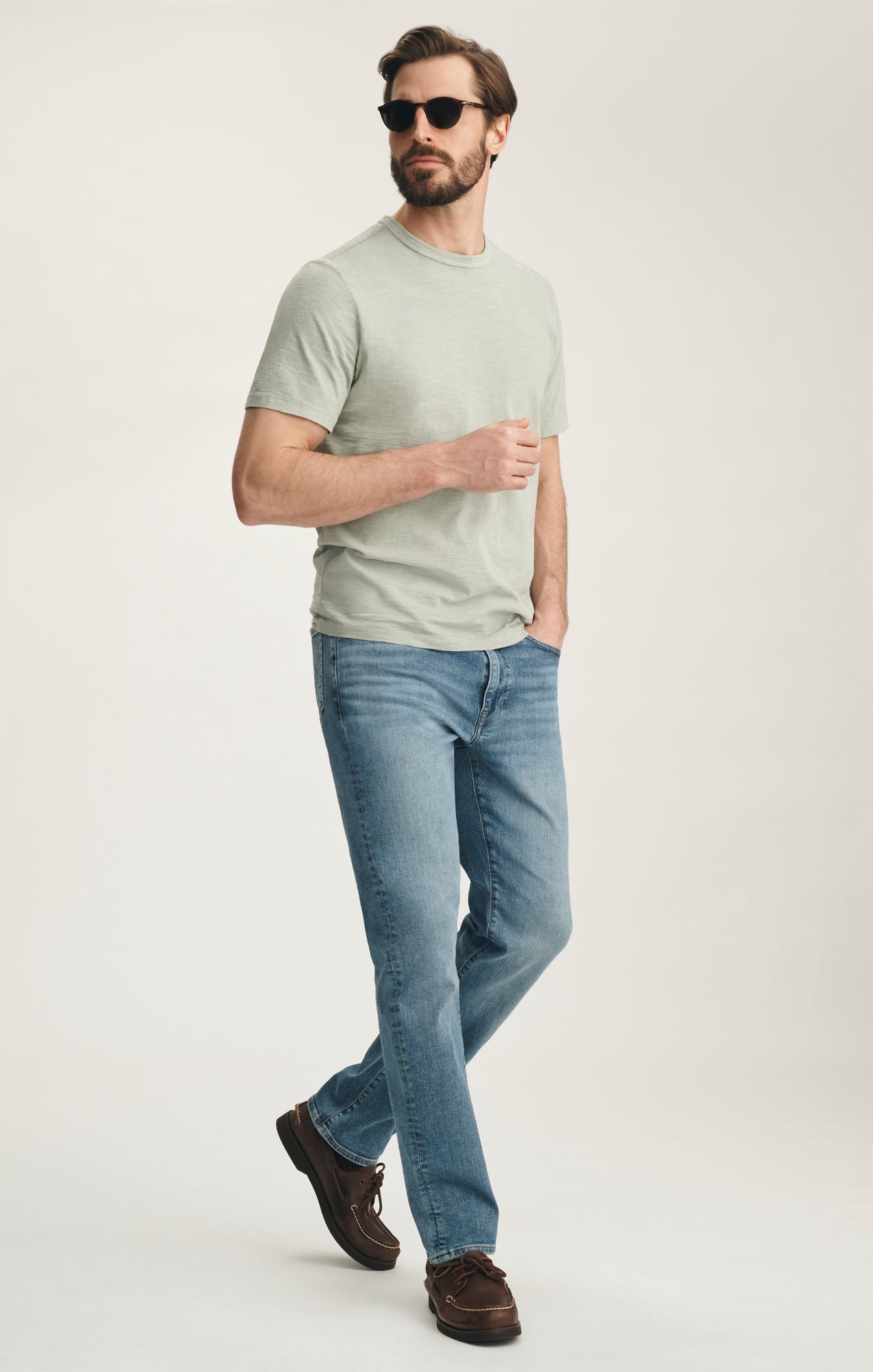 Courage Straight Leg Jeans in Light Brushed Vintage