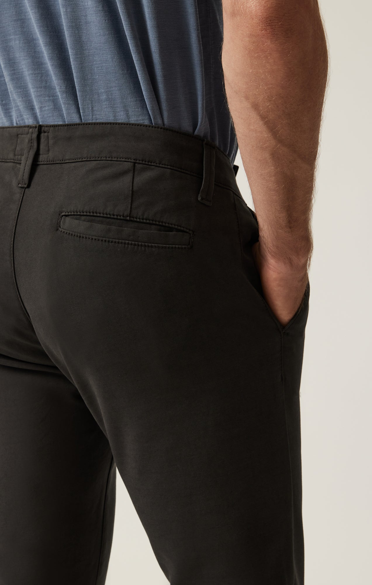 Verona Straight Leg Chino Pants In Dark Grey High Flyer