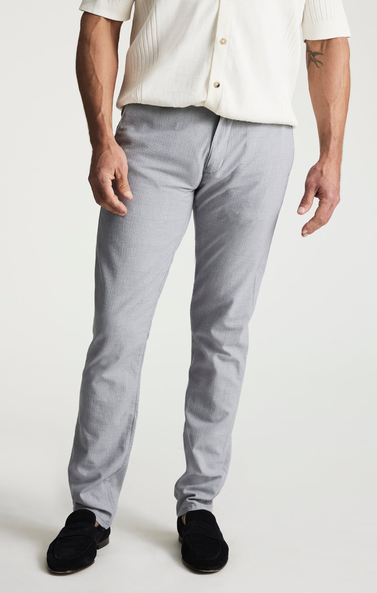 Verona Straight Leg Chino Pants In Vintage Indigo Seersucker