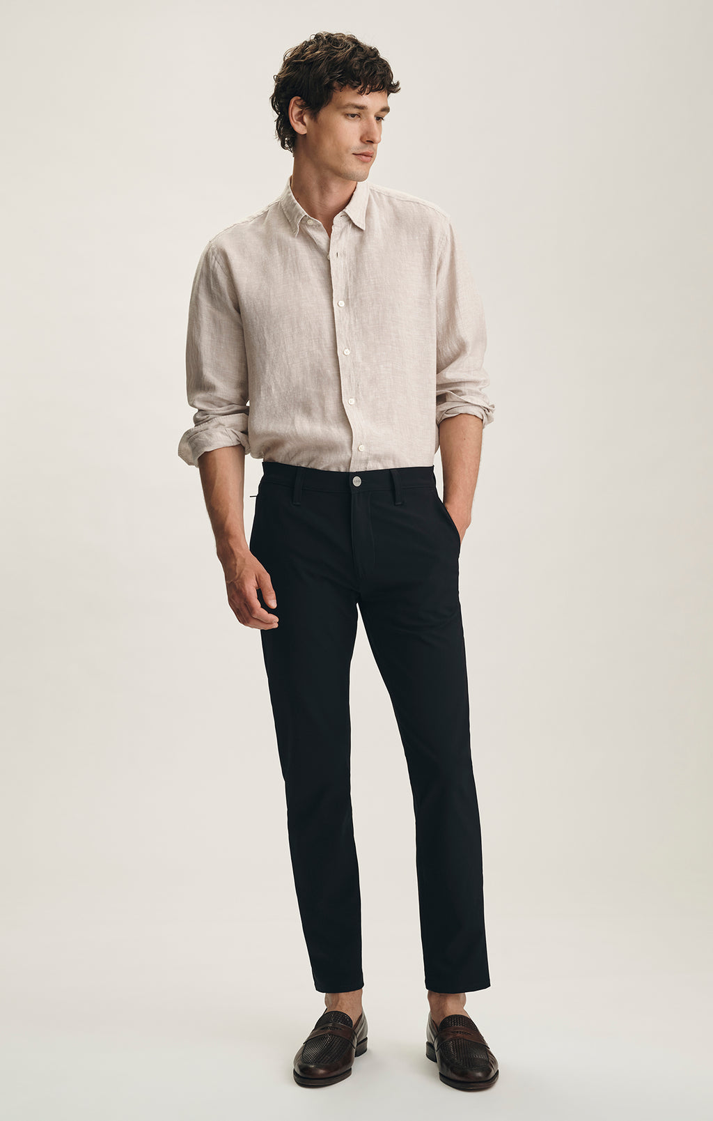 Verona Straight Leg Commuter Chino Pants In Black Luxe