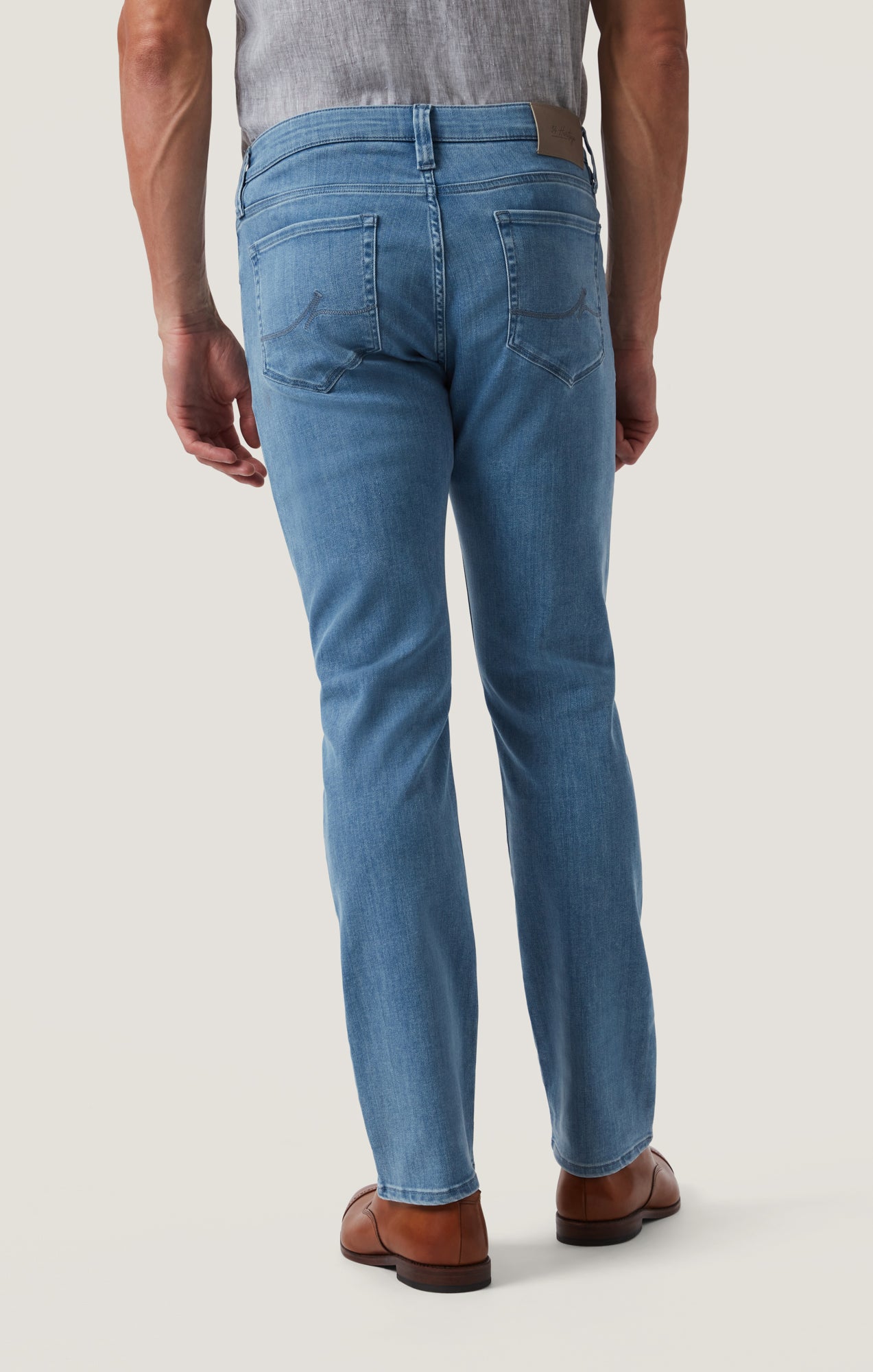 Cool Tapered Leg Jeans in Soft Blue Urban