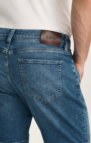 Aruba Shorts In Mid Brushed Aerodenim