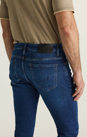Cool Tapered Leg Jeans in Dark Brushed Vintage