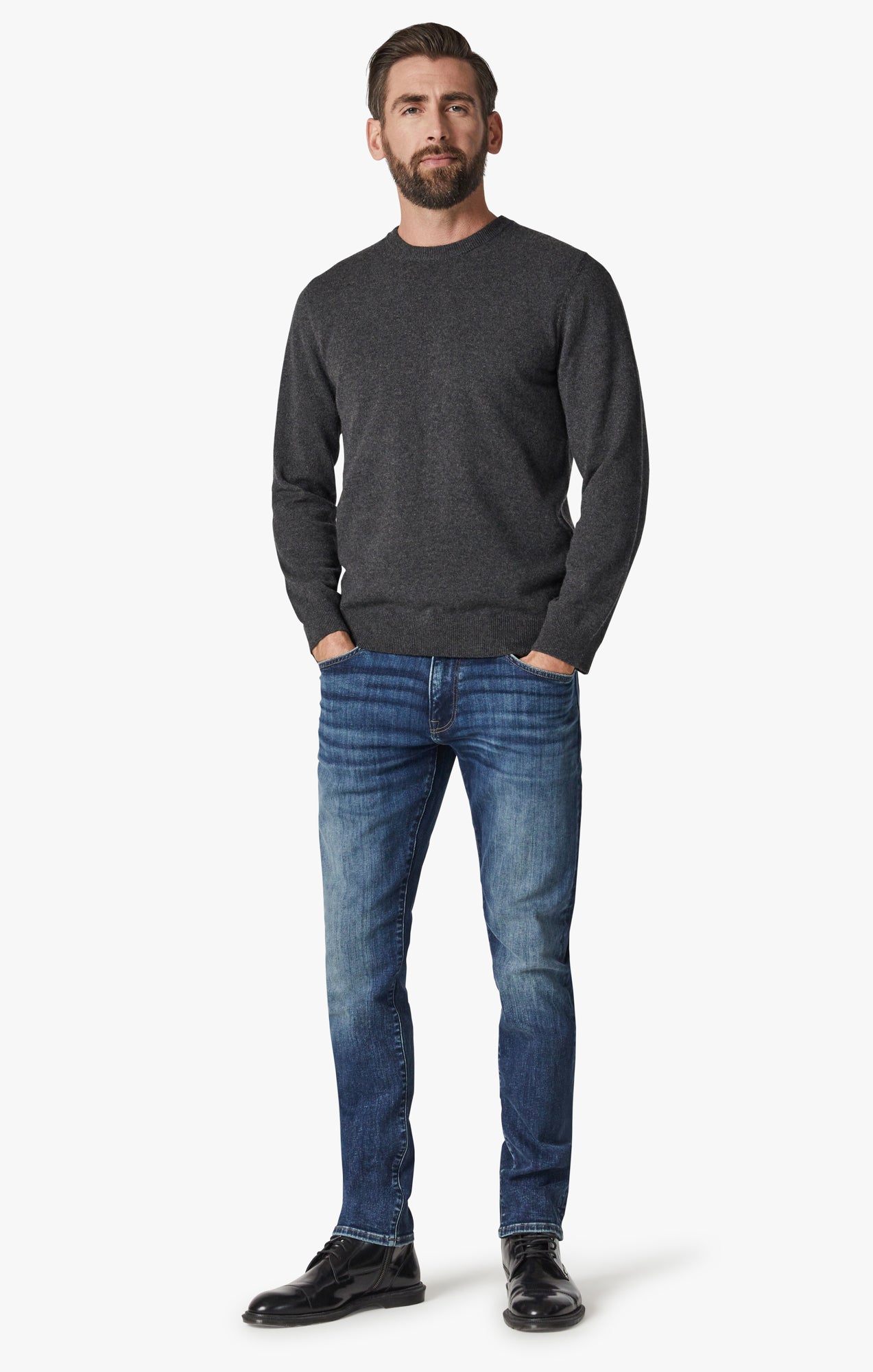 Cashmere Crew Neck Sweater In Charcoal Image 4