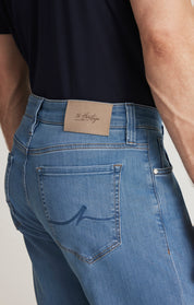 Camino Relaxed Straight Jeans in Cloud Blue Urban