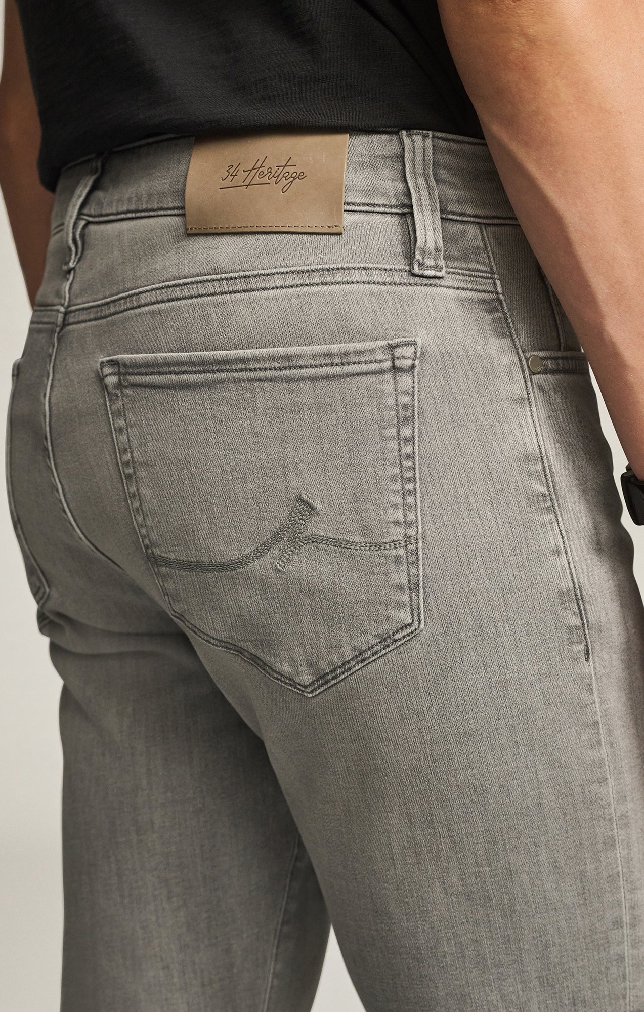 Courage Straight Leg Jeans in Light Grey Organic Ultra