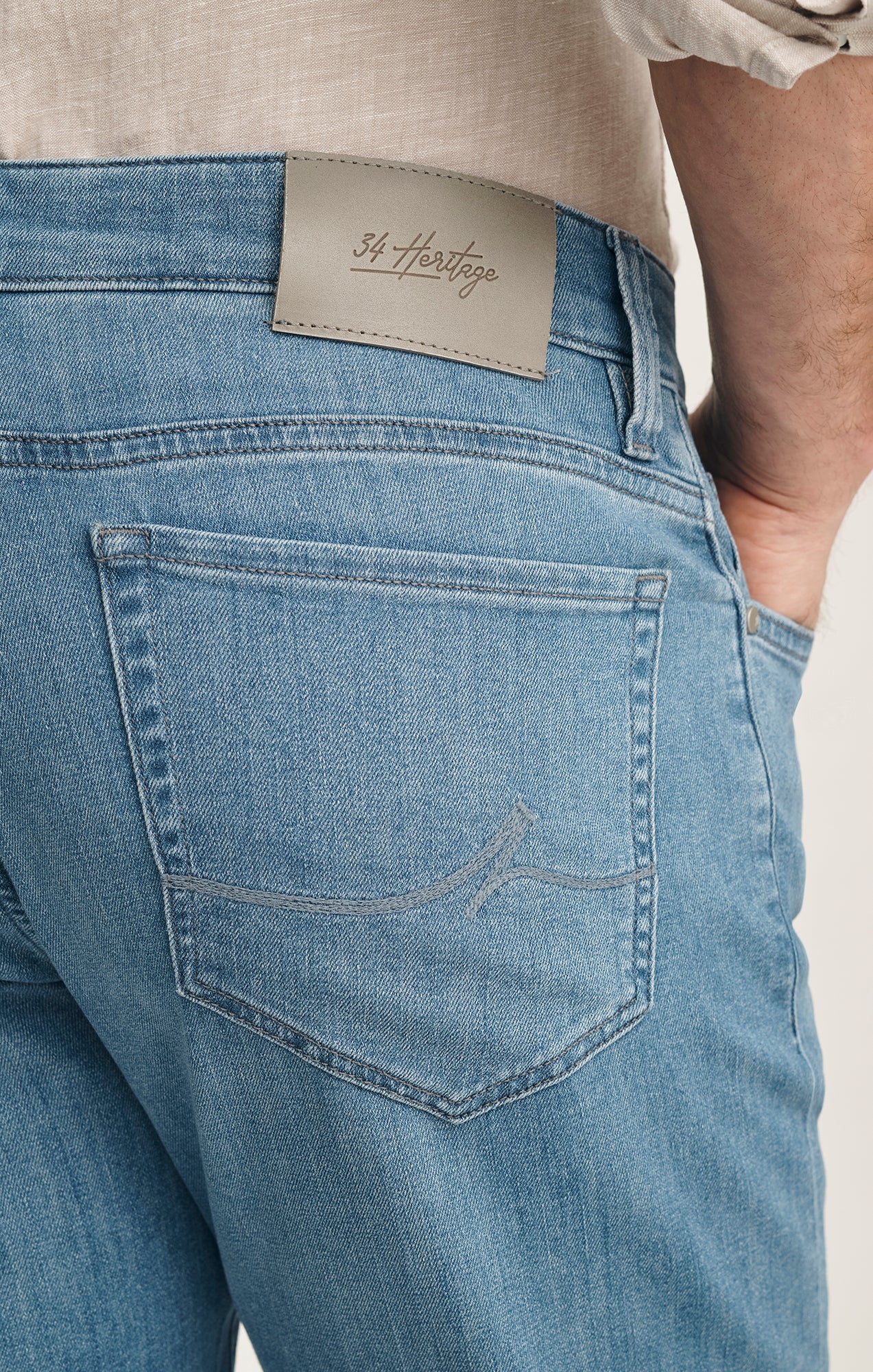 Cool Tapered Leg Jeans In Light Brushed Aerodenim