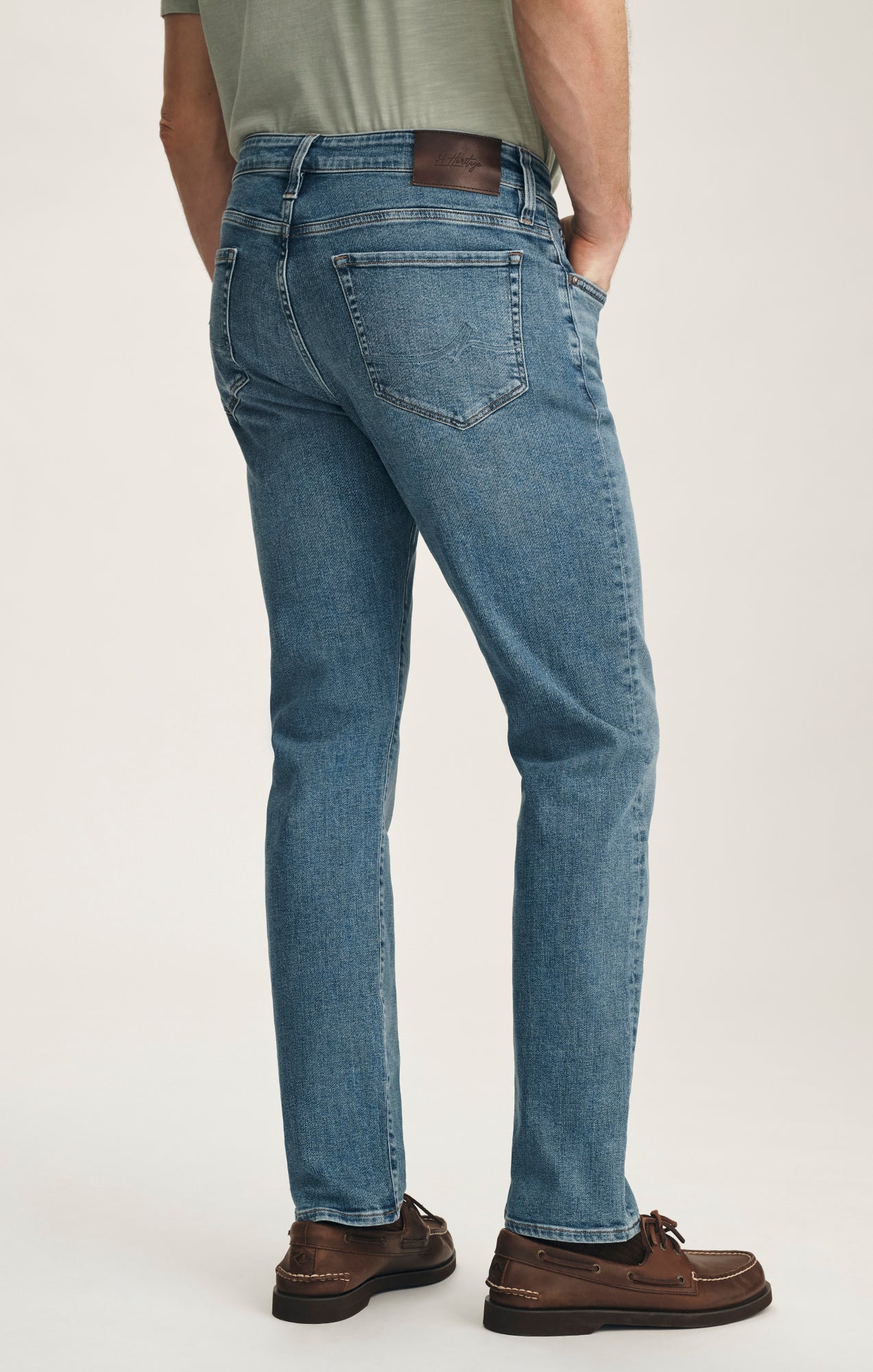 Courage Straight Leg Jeans in Light Brushed Vintage