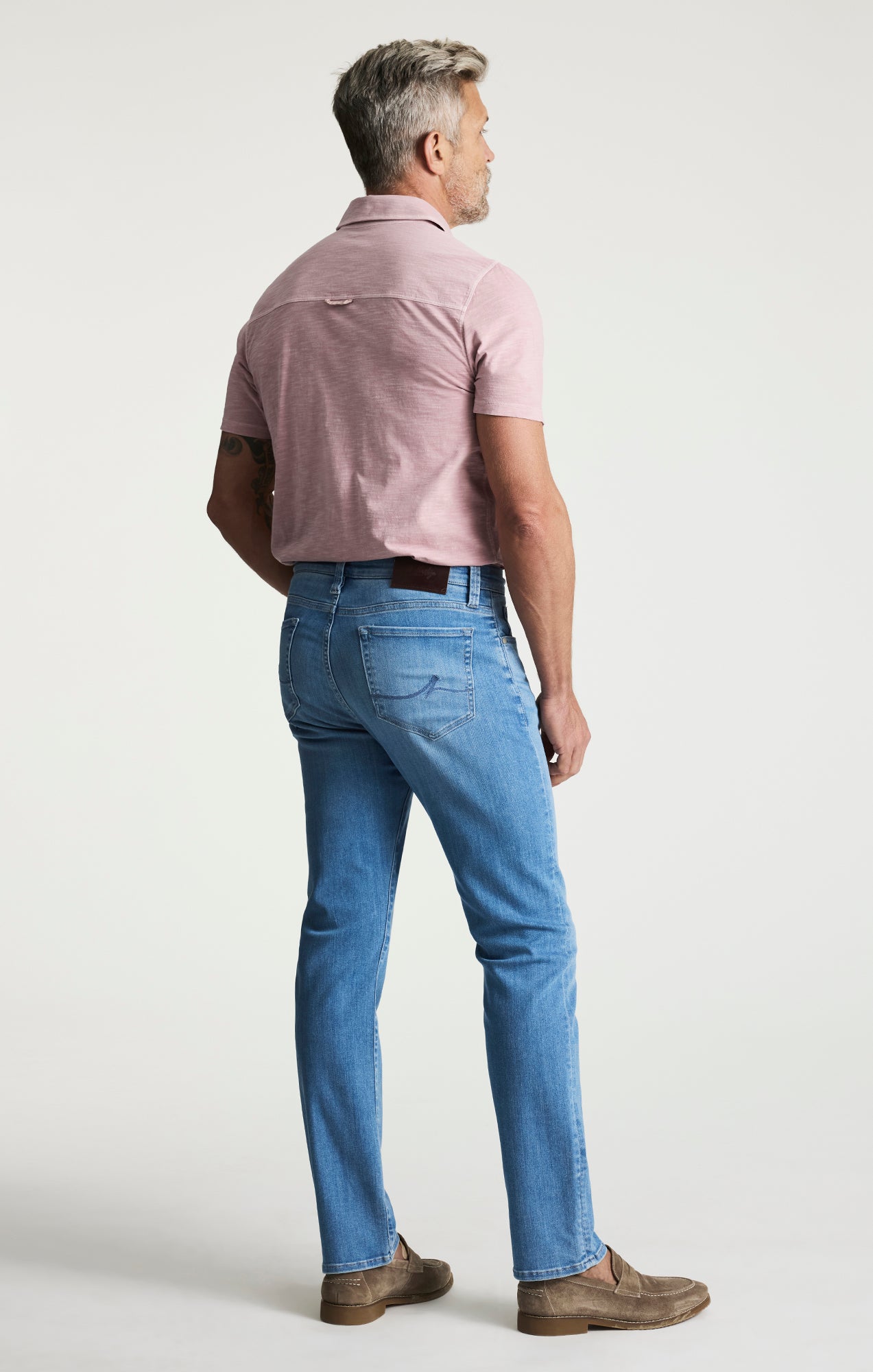 Courage Straight Leg Jeans In Light Brushed Urban