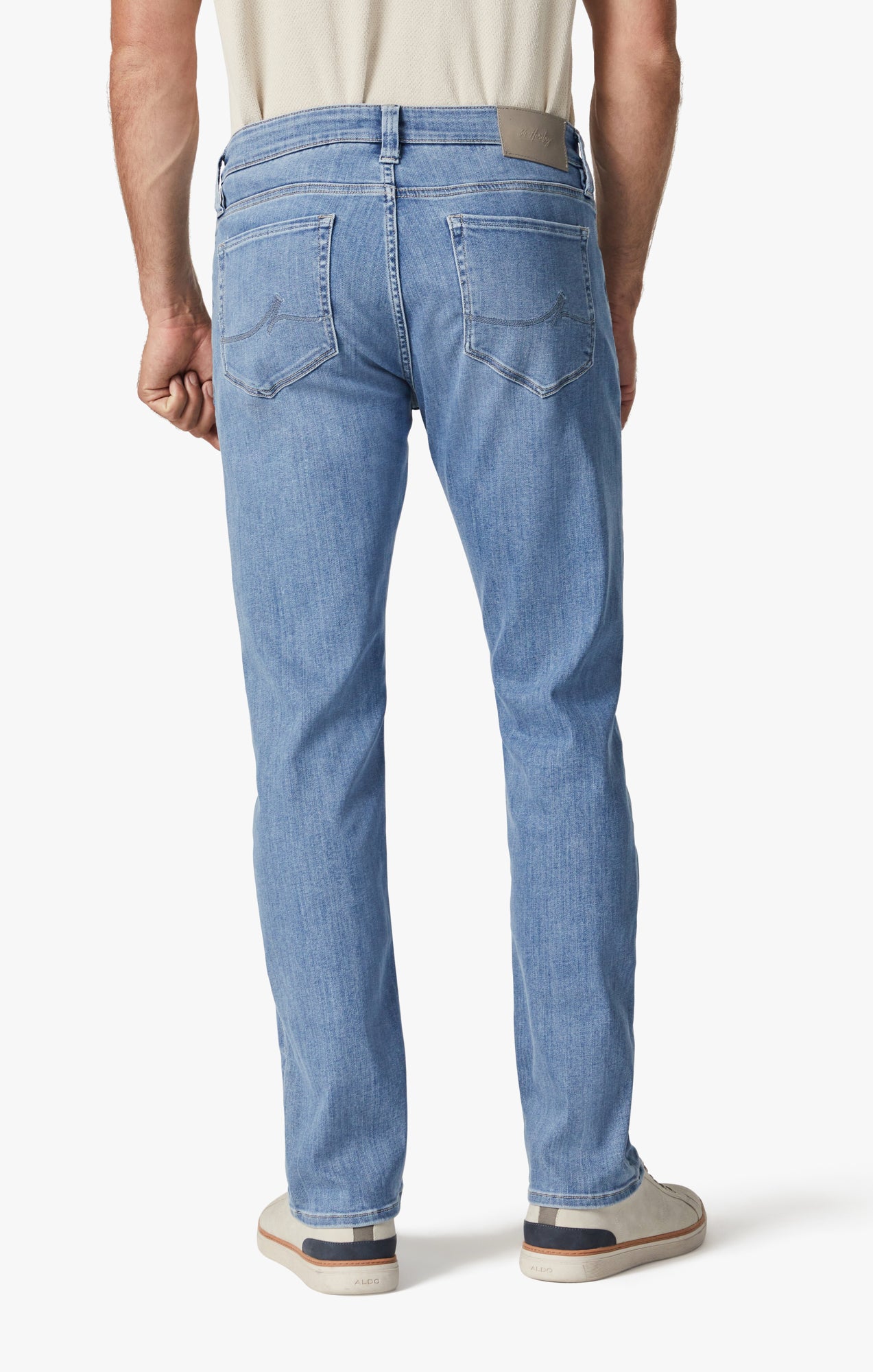 Courage Straight Leg Jeans In Light Brushed Urban – 34 Heritage Canada