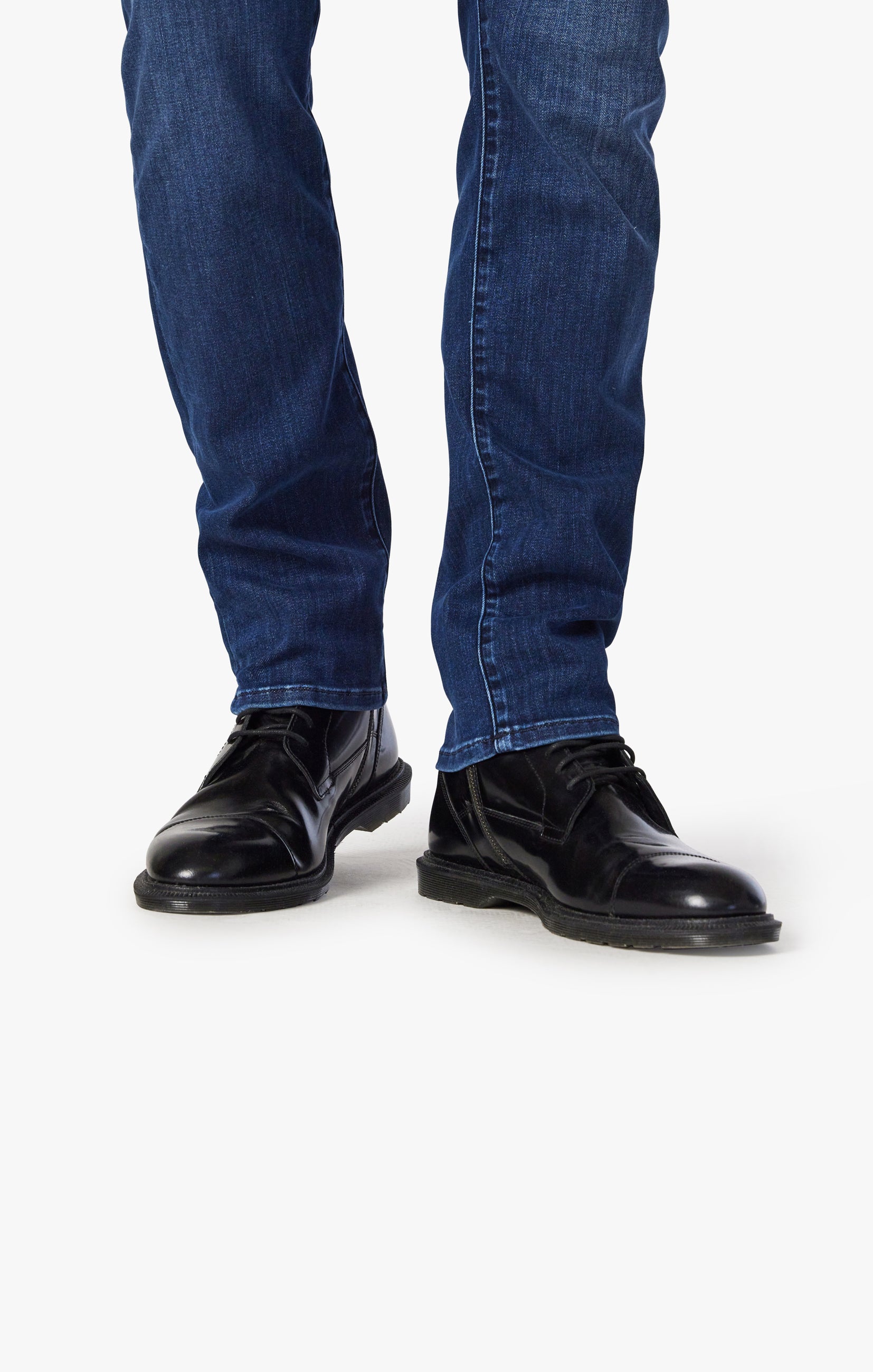 Cool Tapered Leg Jeans In Mid Indigo Urban